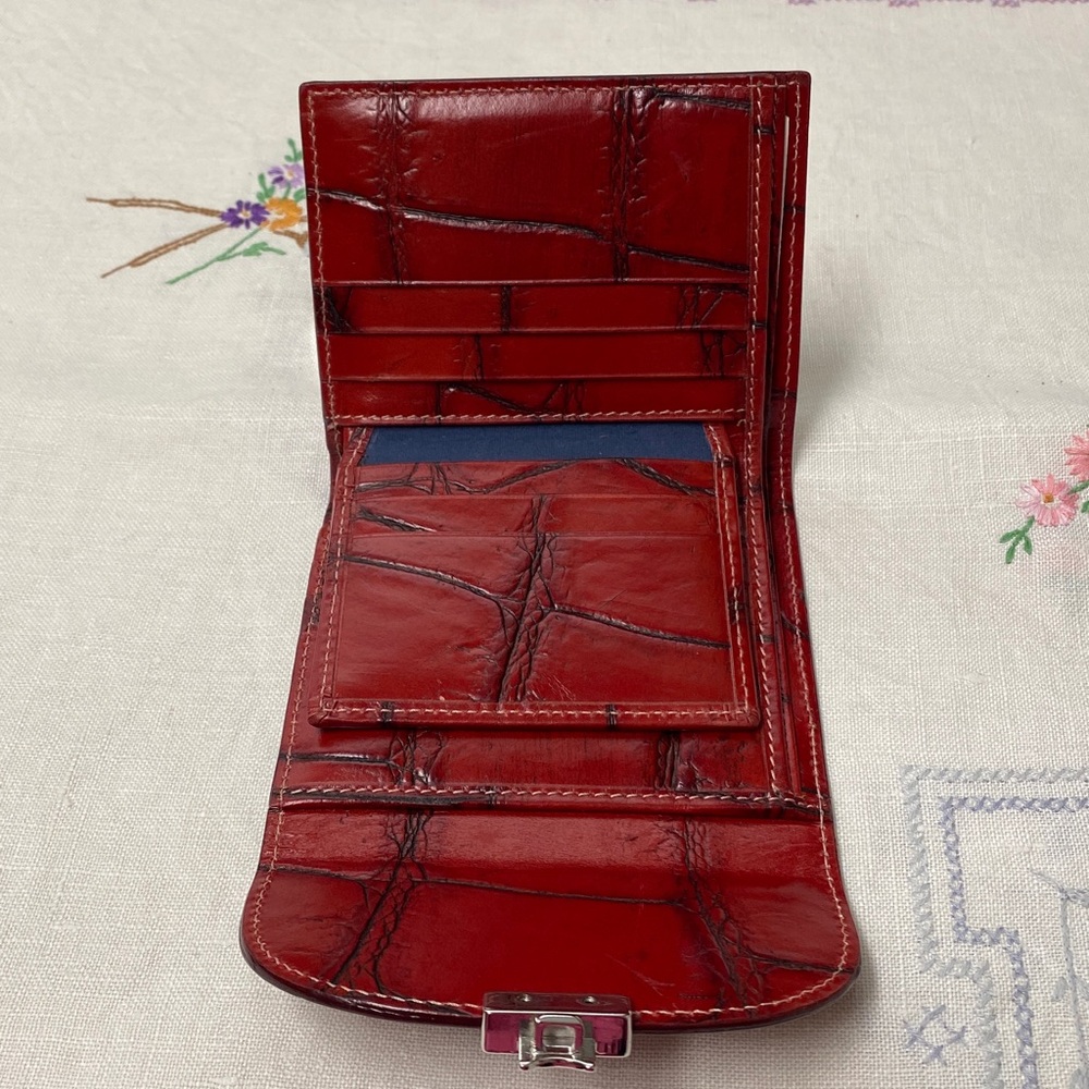 NWT Dooney & Bourke Alto Crimson Croc Embossed Leather Wallet Made in Italy 🇮🇹 - Picture 6 of 12